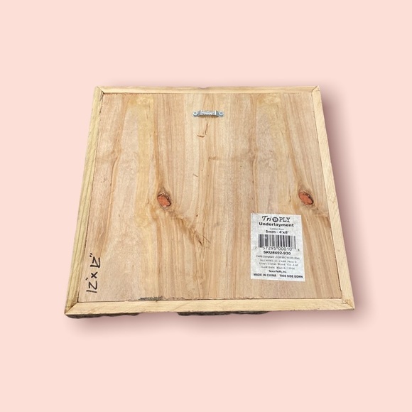 PRE-OWNED Unbranded Wood Frame Filled With Multi Sizes Corks Wall Hanging Decor - Picture 5 of 5